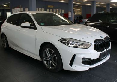 BMW 118, 2022