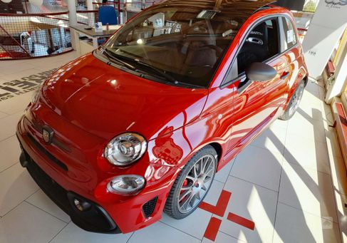 Abarth 695, 2023