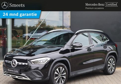 Mercedes-Benz GLA 180, 2021