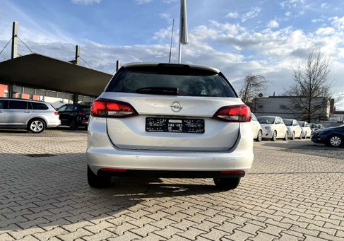 Opel Astra, 2021