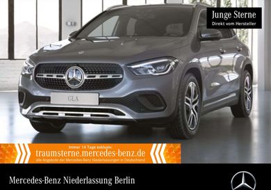 Mercedes-Benz GLA 200, 2021