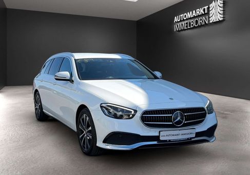 Mercedes-Benz E 300, 2023 2