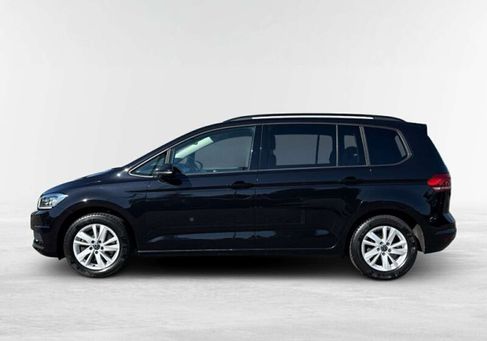 Volkswagen Touran, 2023 3