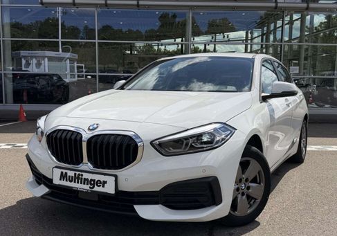 BMW 118, 2022 2