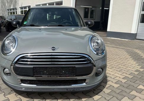 MINI ONE, 2019