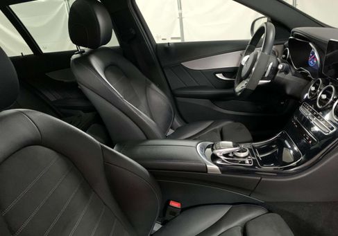 Mercedes-Benz C 300, 2021 3