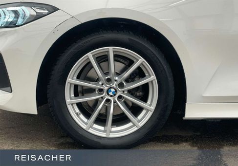 BMW 318, 2023