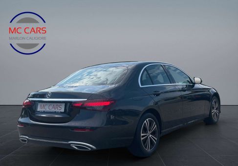 Mercedes-Benz E 200, 2021