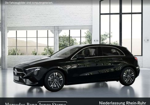 Mercedes-Benz A 180, 2026 3