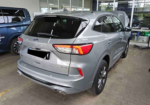 Ford Kuga, 2022