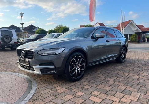 Volvo V90 Cross Country, 2018