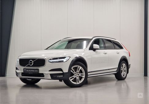 Volvo V90 Cross Country, 2017