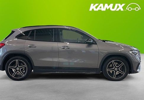 Mercedes-Benz GLA 250, 2021