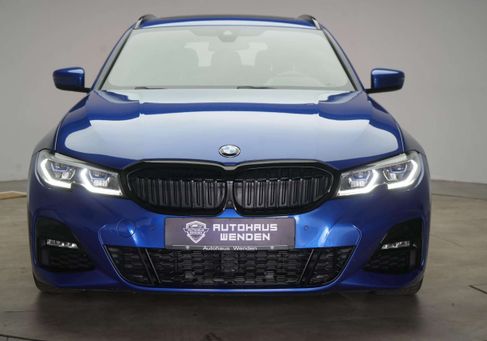 BMW 330, 2021