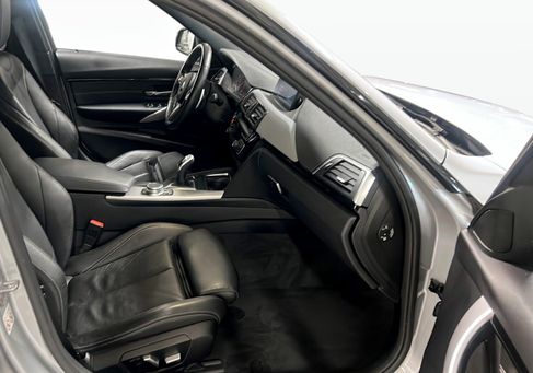 BMW 320, 2018 3