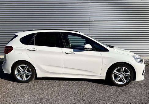 BMW 220, 2021 2