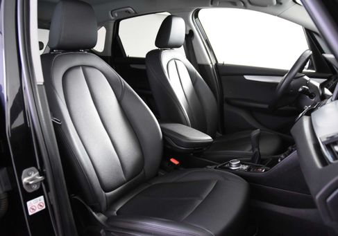 BMW 216, 2021
