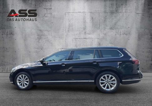 Volkswagen Passat, 2022
