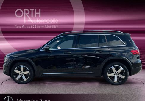 Mercedes-Benz GLB 200, 2022