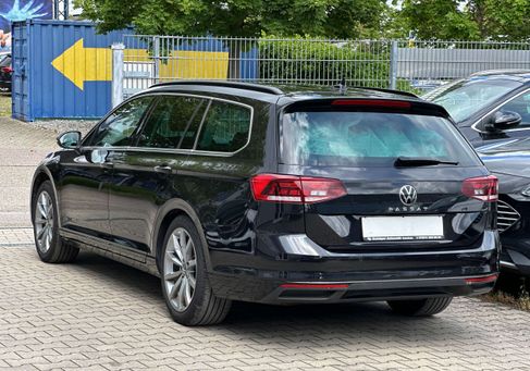 Volkswagen Passat, 2022