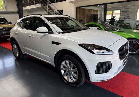 Jaguar E-Pace, 2019 3