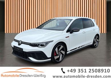 Volkswagen Golf, 2024
