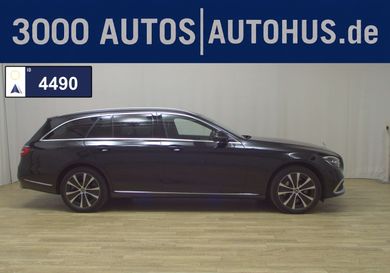 Mercedes-Benz E 300, 2022