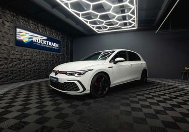 Volkswagen Golf, 2023