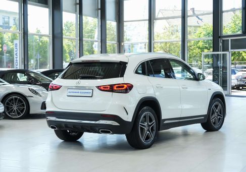 Mercedes-Benz GLA 250, 2020