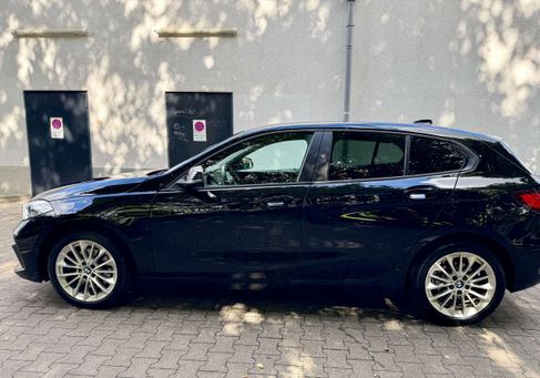 BMW 118, 2023 3