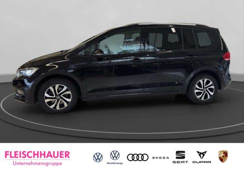 Volkswagen Touran, 2023 3