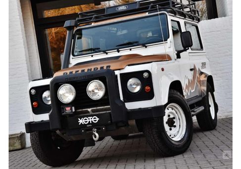 Land Rover Defender, 2015