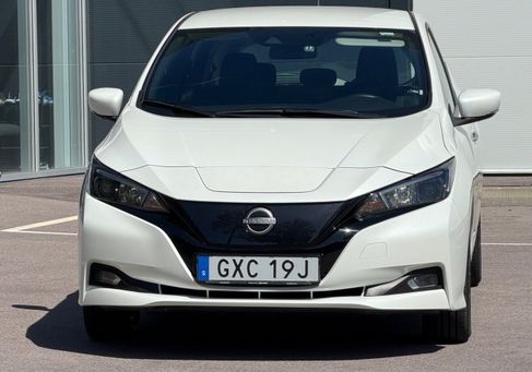 Nissan Leaf, 2023 3