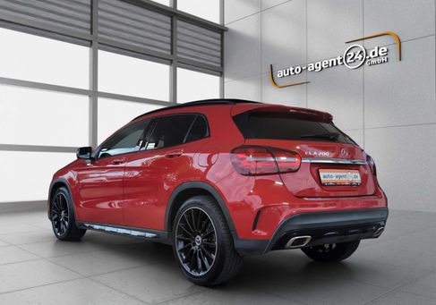 Mercedes-Benz GLA 250, 2018 3