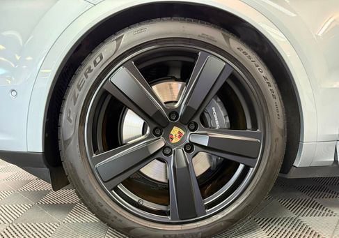 Porsche Cayenne, 2025
