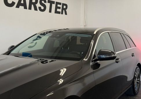 Mercedes-Benz E 220, 2021
