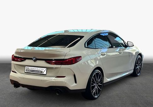 BMW 220, 2023 2