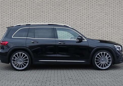 Mercedes-Benz GLB 35 AMG, 2022 3