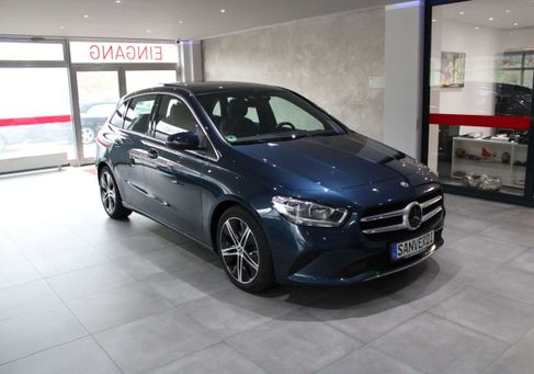 Mercedes-Benz B 220, 2021