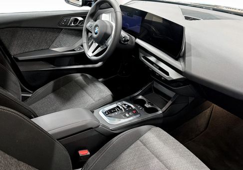 BMW 120, 2025