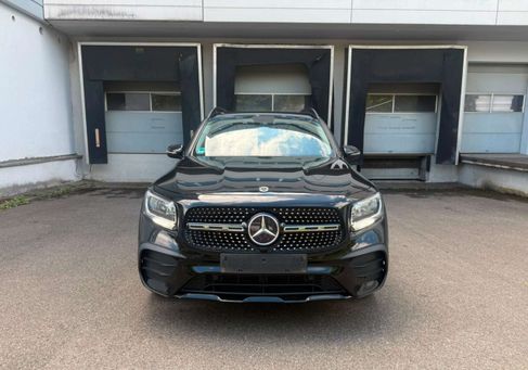 Mercedes-Benz GLB 200, 2022