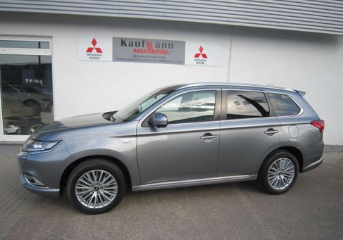 Mitsubishi Outlander, 2020