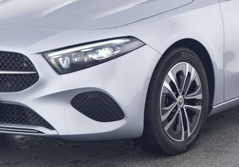 Mercedes-Benz A 180, 2025