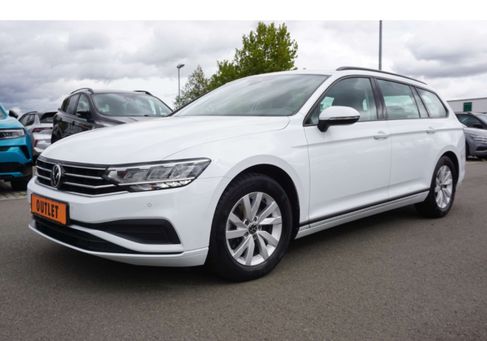 Volkswagen Passat Variant, 2023 3
