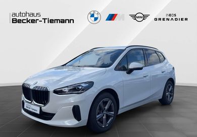 BMW 220, 2025
