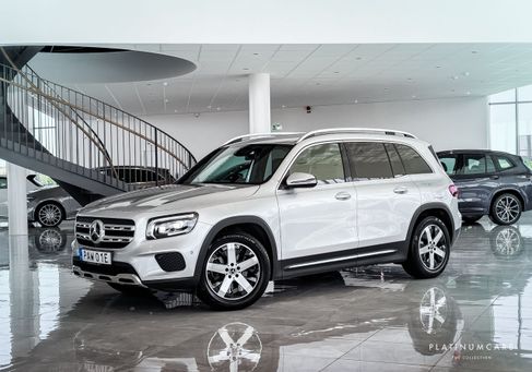 Mercedes-Benz GLB 180, 2023
