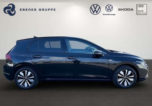 Volkswagen Golf, 2024 3