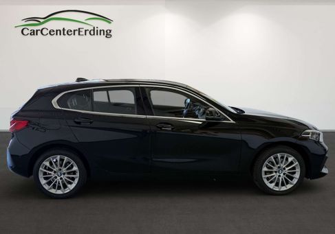 BMW 118, 2023 3