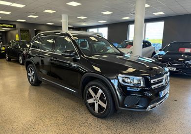 Mercedes-Benz GLB 200, 2023