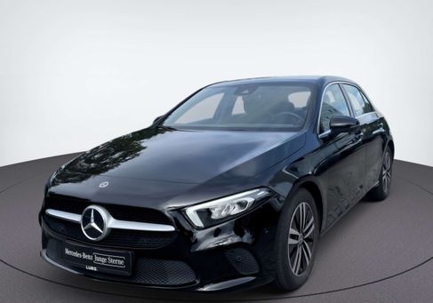Mercedes-Benz A 180, 2023 2